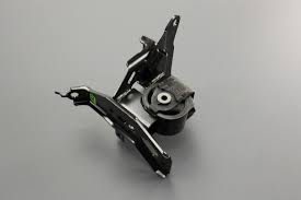 Engine Mount OE 12372-0N030 for Toyota